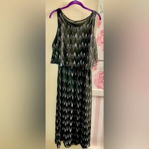 Black & White Maxi Dress                                        SIZE MEDIUM